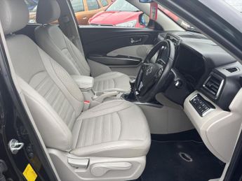 SsangYong Tivoli 1.5P Ultimate Nav SUV 5dr Petrol Manual Euro 6 (s/s) (163 ps)