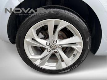Vauxhall Astra 1.4i Turbo SRi Hatchback 5dr Petrol Manual Euro 6 (150 ps)