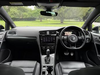 Volkswagen Golf 2.0 TSI R Hatchback 5dr Petrol DSG 4Motion Euro 6 (s/s) (300 ps)