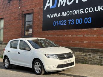 Dacia Sandero 1.2 Ambiance Hatchback 5dr Petrol Manual Euro 6 (75 ps)