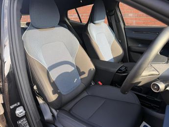 Volvo EX30 Twin Performance 69kWh Plus SUV 5dr Electric Auto AWD (428 ps)