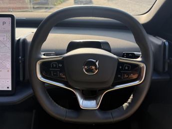 Volvo EX30 Twin Performance 69kWh Plus SUV 5dr Electric Auto AWD (428 ps)