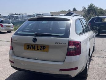 Skoda Octavia 2.0 TDI Elegance Estate 5dr Diesel DSG Euro 5 (s/s) (150 ps)