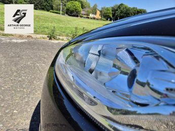 Ford Fiesta 1.5 TDCi Titanium Hatchback 5dr Diesel Manual Euro 5 (75 ps)