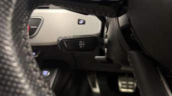 Audi A4 2.0 TFSI S line Saloon 4dr Petrol S Tronic Euro 6 (s/s) (190 ps)