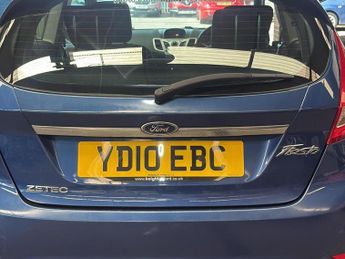 Ford Fiesta 1.25 Zetec Hatchback 3dr Petrol Manual (133 g/km, 81 bhp)