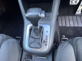 Volkswagen Tiguan 2.0 TDI R-Line SUV 5dr Diesel Auto 4WD Euro 5 (140 ps)