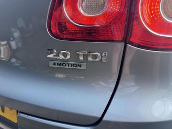 Volkswagen Tiguan 2.0 TDI R-Line SUV 5dr Diesel Auto 4WD Euro 5 (140 ps)