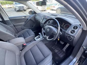 Volkswagen Tiguan 2.0 TDI R-Line SUV 5dr Diesel Auto 4WD Euro 5 (140 ps)