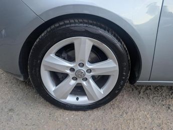 Vauxhall Meriva 1.4 16V Tech Line MPV 5dr Petrol Manual Euro 5 (100 ps)
