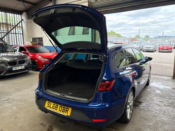 SEAT Leon 2.0 TSI FR Sport ST 5dr Petrol DSG Euro 6 (s/s) (190 ps)