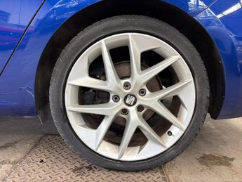 SEAT Leon 2.0 TSI FR Sport ST 5dr Petrol DSG Euro 6 (s/s) (190 ps)