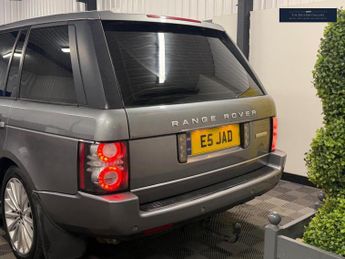 Land Rover Range Rover 4.4 TD V8 Westminster SUV 5dr Diesel Auto 4WD Euro 5 (313 bhp)