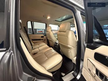 Land Rover Range Rover 4.4 TD V8 Westminster SUV 5dr Diesel Auto 4WD Euro 5 (313 bhp)