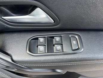 Dacia Duster 1.3 TCe Prestige SUV 5dr Petrol Manual Euro 6 (s/s) (130 ps)