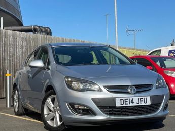 Vauxhall Astra 1.4T 16v SRi Hatchback 5dr Petrol Manual Euro 5 (140 ps)