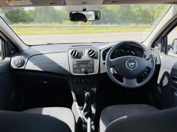 Dacia Sandero 0.9 TCe Ambiance Hatchback 5dr Petrol Manual Euro 5 (90 ps)