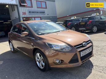 Ford Focus 1.6 Zetec Hatchback 5dr Petrol Manual Euro 5 (105 ps)