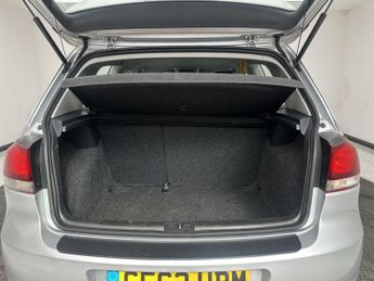 Volkswagen Golf 1.6 TDI BlueMotion Hatchback 3dr Diesel Manual Euro 5 (s/s) (105