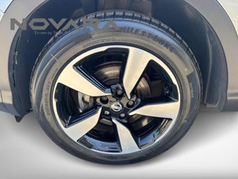 Nissan Qashqai 1.6 DIG-T N-Vision SUV 5dr Petrol Manual 2WD Euro 6 (s/s) (163 p