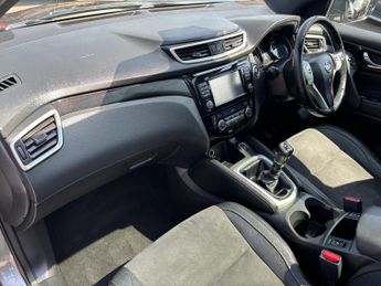 Nissan Qashqai 1.6 DIG-T N-Vision SUV 5dr Petrol Manual 2WD Euro 6 (s/s) (163 p