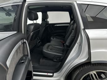 Audi Q7 3.0 TDI V6 S line Plus SUV 5dr Diesel Tiptronic quattro Euro 5 (