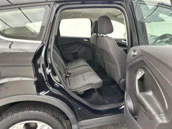 Ford Kuga 2.0 TDCi Zetec SUV 5dr Diesel Powershift AWD Euro 6 (s/s) (150 p