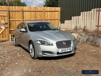 Jaguar XF 2.2d Premium Luxury Saloon 4dr Diesel Auto Euro 5 (s/s) (200 ps)