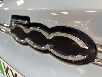 Fiat 500e 42kWh La Prima Hatchback 3dr Electric Auto (118 ps)
