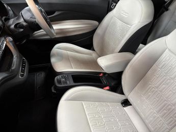 Fiat 500e 42kWh La Prima Hatchback 3dr Electric Auto (118 ps)