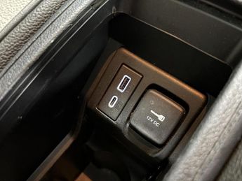 Fiat 500e 42kWh La Prima Hatchback 3dr Electric Auto (118 ps)
