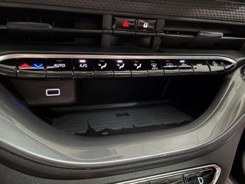 Fiat 500e 42kWh La Prima Hatchback 3dr Electric Auto (118 ps)