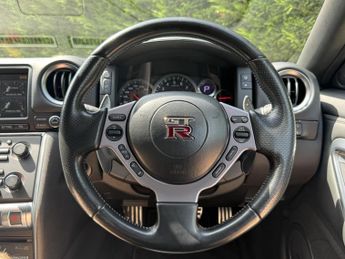 Nissan GT-R 3.8 V6 Premium Edition Coupe 2dr Petrol Auto 4WD Euro 4 (485 ps)
