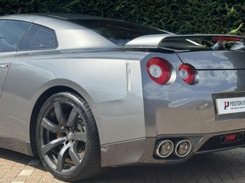 Nissan GT-R 3.8 V6 Premium Edition Coupe 2dr Petrol Auto 4WD Euro 4 (485 ps)