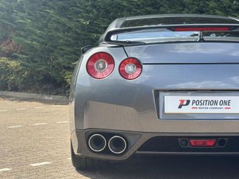 Nissan GT-R 3.8 V6 Premium Edition Coupe 2dr Petrol Auto 4WD Euro 4 (485 ps)