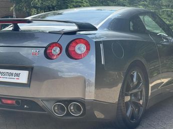 Nissan GT-R 3.8 V6 Premium Edition Coupe 2dr Petrol Auto 4WD Euro 4 (485 ps)