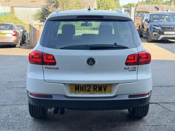 Volkswagen Tiguan 2.0 TDI BlueMotion Tech SE SUV 5dr Diesel Manual 2WD Euro 5 (s/s
