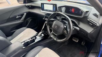Peugeot E-2008 50kWh GT Premium SUV 5dr Electric Auto (136 ps)