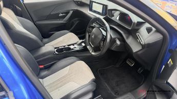 Peugeot E-2008 50kWh GT Premium SUV 5dr Electric Auto (136 ps)