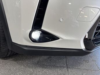 Lexus UX 2.0 250h SUV 5dr Petrol Hybrid E-CVT Euro 6 (s/s) (184 ps)