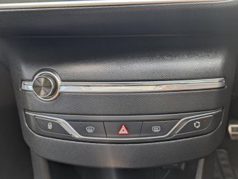 Peugeot 308 1.2 PureTech Tech Edition Hatchback 5dr Petrol Manual Euro 6 (s/