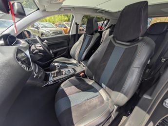 Peugeot 308 1.2 PureTech Tech Edition Hatchback 5dr Petrol Manual Euro 6 (s/