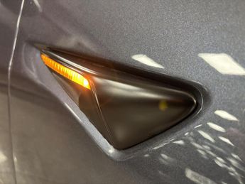 Tesla Model 3 Standard Range Plus Saloon 4dr Electric Auto RWD (241 bhp)