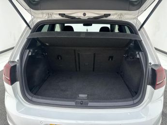 Volkswagen Golf 2.0 TSI BlueMotion Tech R Hatchback 3dr Petrol DSG 4Motion Euro 