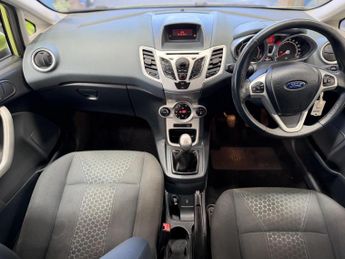 Ford Fiesta 1.6 TDCi Titanium Hatchback 5dr Diesel Manual (110 g/km, 89 bhp)