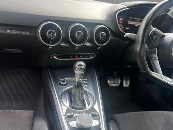 Audi TT 2.0 TFSI S line Coupe 3dr Petrol S Tronic quattro Euro 6 (s/s) (