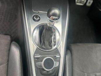 Audi TT 2.0 TFSI S line Coupe 3dr Petrol S Tronic quattro Euro 6 (s/s) (