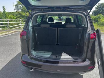 Vauxhall Zafira Tourer 2.0 CDTi SRi MPV 5dr Diesel Auto Euro 6 (170 ps)