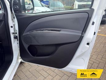 Fiat Doblo 1.3 JTD MultiJetII 16v Panel Van 4dr Diesel Manual L1 H1 (133 g/
