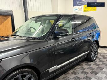 Land Rover Range Rover 4.4 SD V8 Vogue SUV 5dr Diesel Auto 4WD Euro 5 (339 ps)